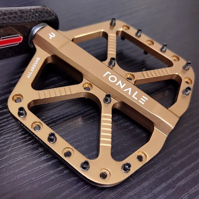 Pédales de vélo vtt marron CNC en alliage d'aluminium poli